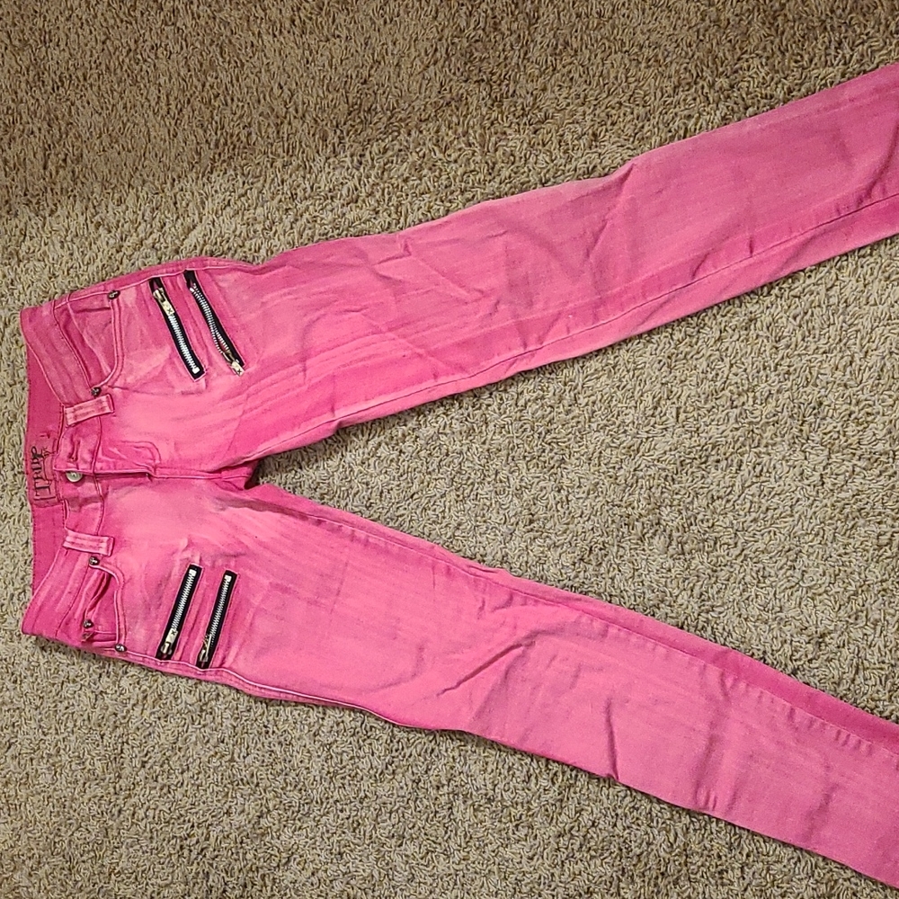 Hot pink skinny jeans by Tripp
